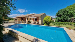 Villa Plain-pied, avec piscine privée